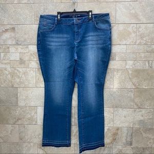 Peace Love World Jeans